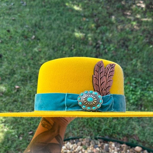 Charlie 1 horse hat Nomad - Picture 1 of 9